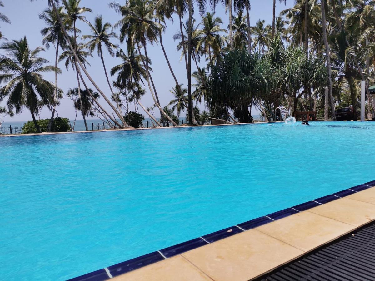 Helios Beach Resort Тангалле Екстер'єр фото