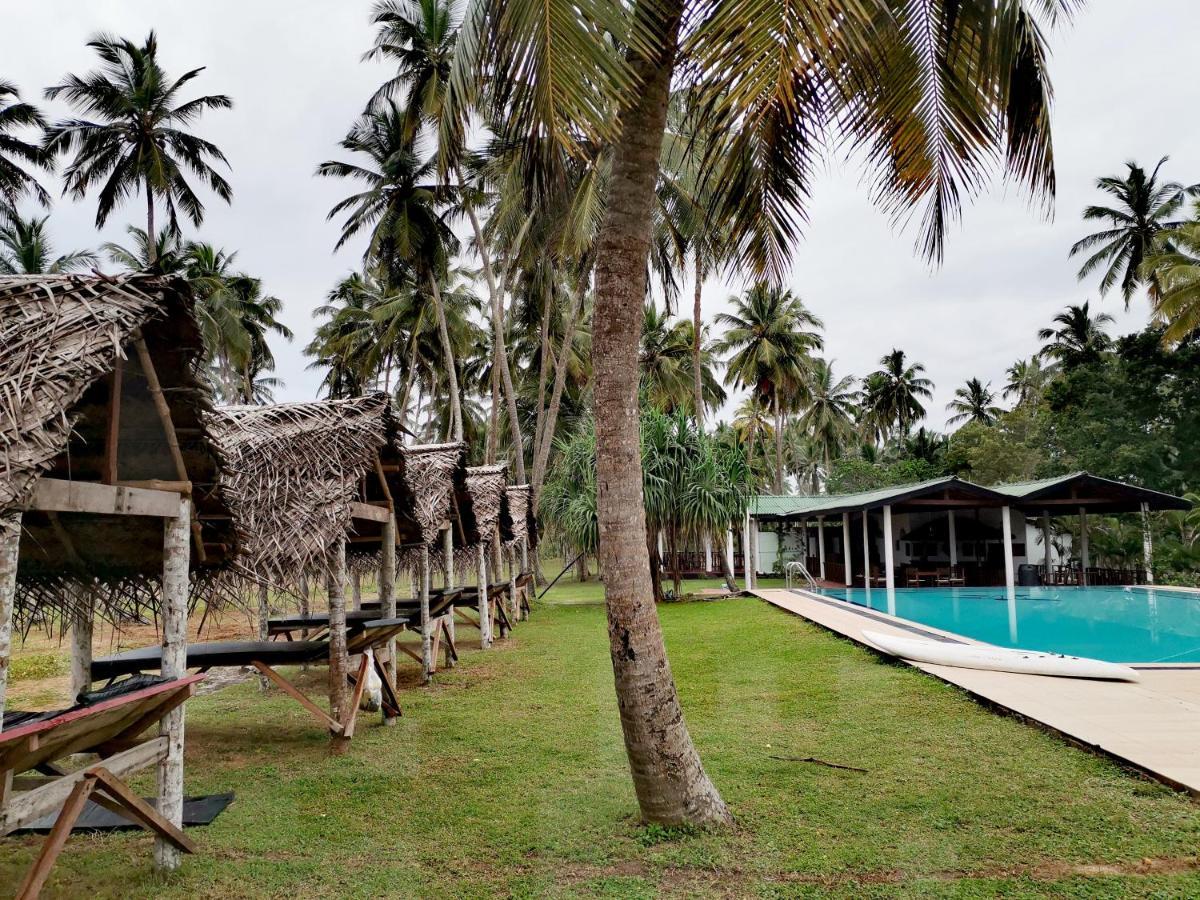 Helios Beach Resort Тангалле Екстер'єр фото